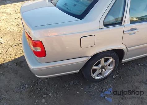 2000 Volvo S70 Se from USA, damaged, VIN YV1LS61J2Y2633000